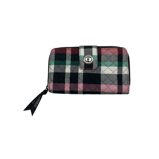 Wallet By Vera Bradley In Plaid Pattern, Size:Medium