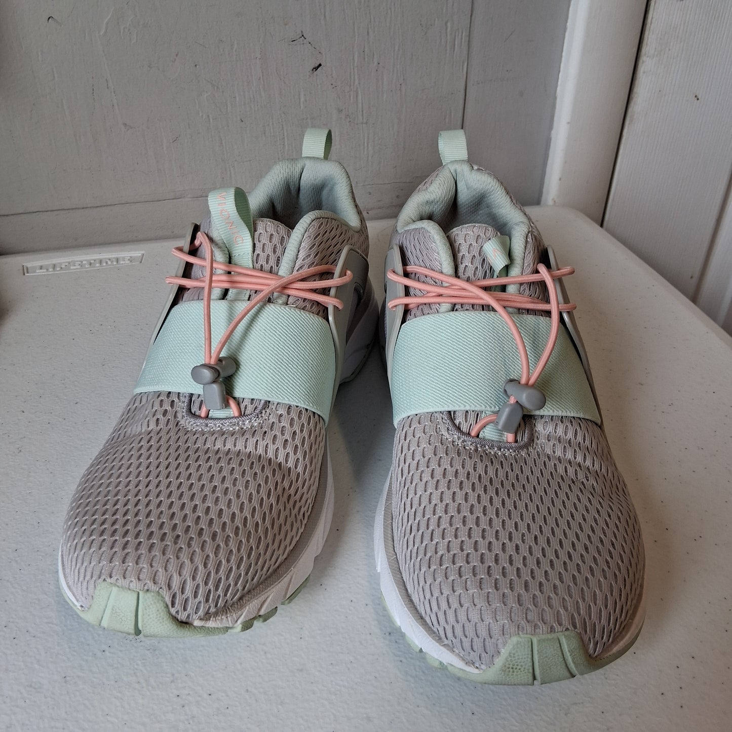 Shoes Athletic By Vionic In Grey, Size:8.5