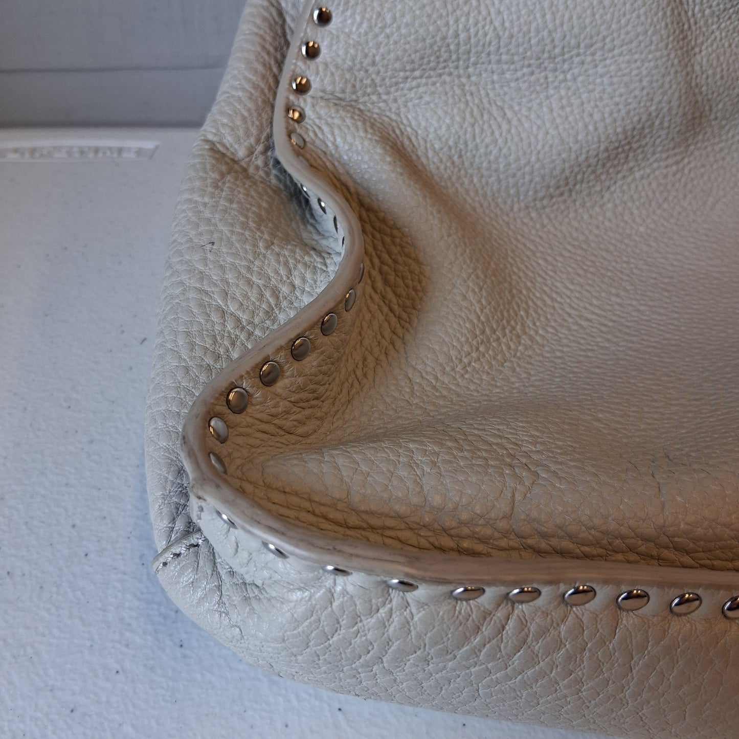 Handbag Designer By Michael Kors In Cream, Size:Large