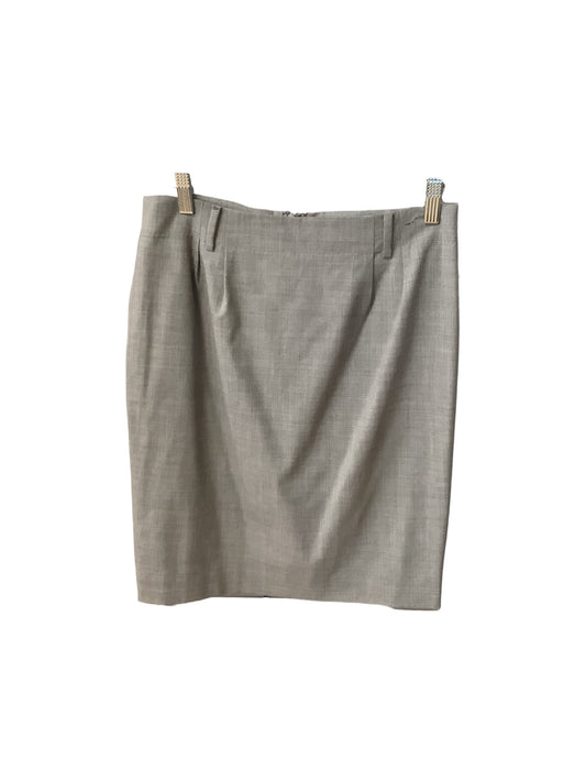 Skirt Mini & Short By Banana Republic  Size: 6