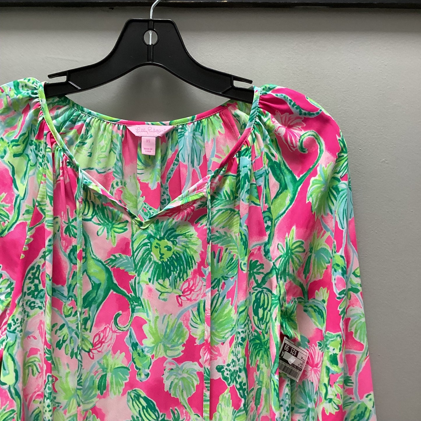 Top Long Sleeve By Lilly Pulitzer  Size: Xs