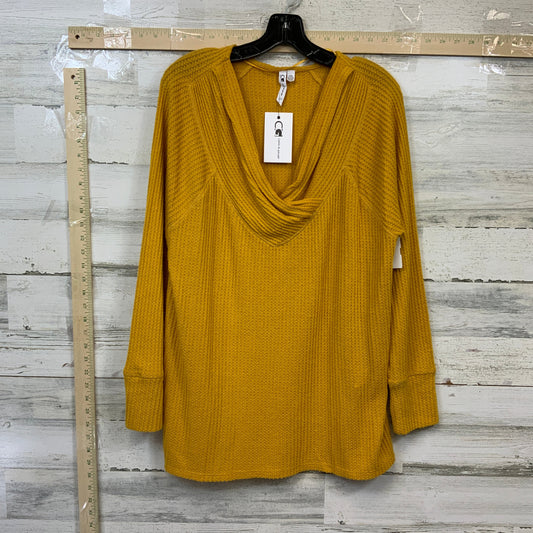 Top Long Sleeve By Cable And Gauge  Size: L