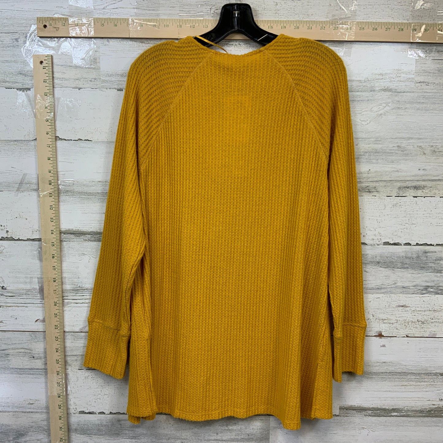 Top Long Sleeve By Cable And Gauge  Size: L