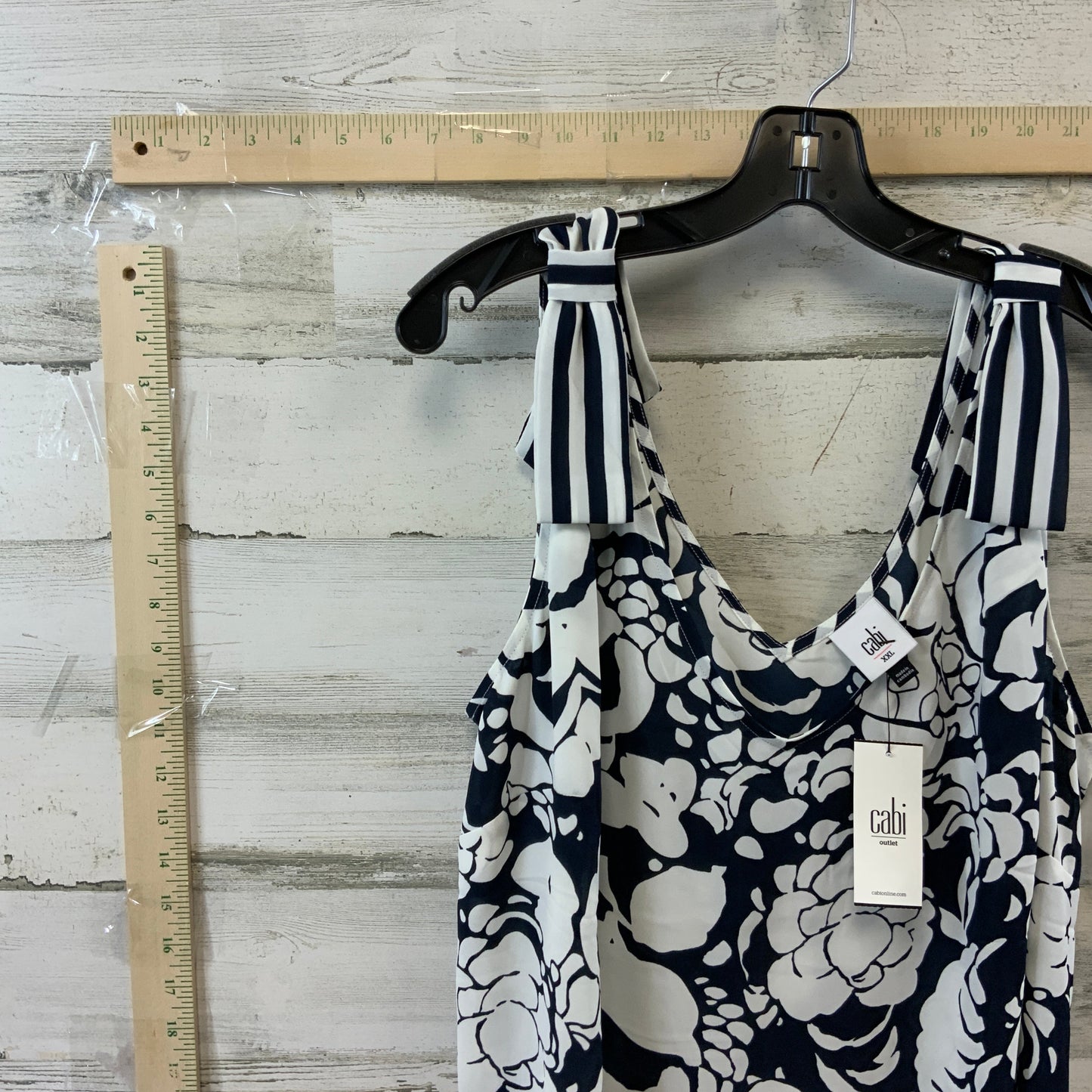 Top Sleeveless By Cabi  Size: Xxl