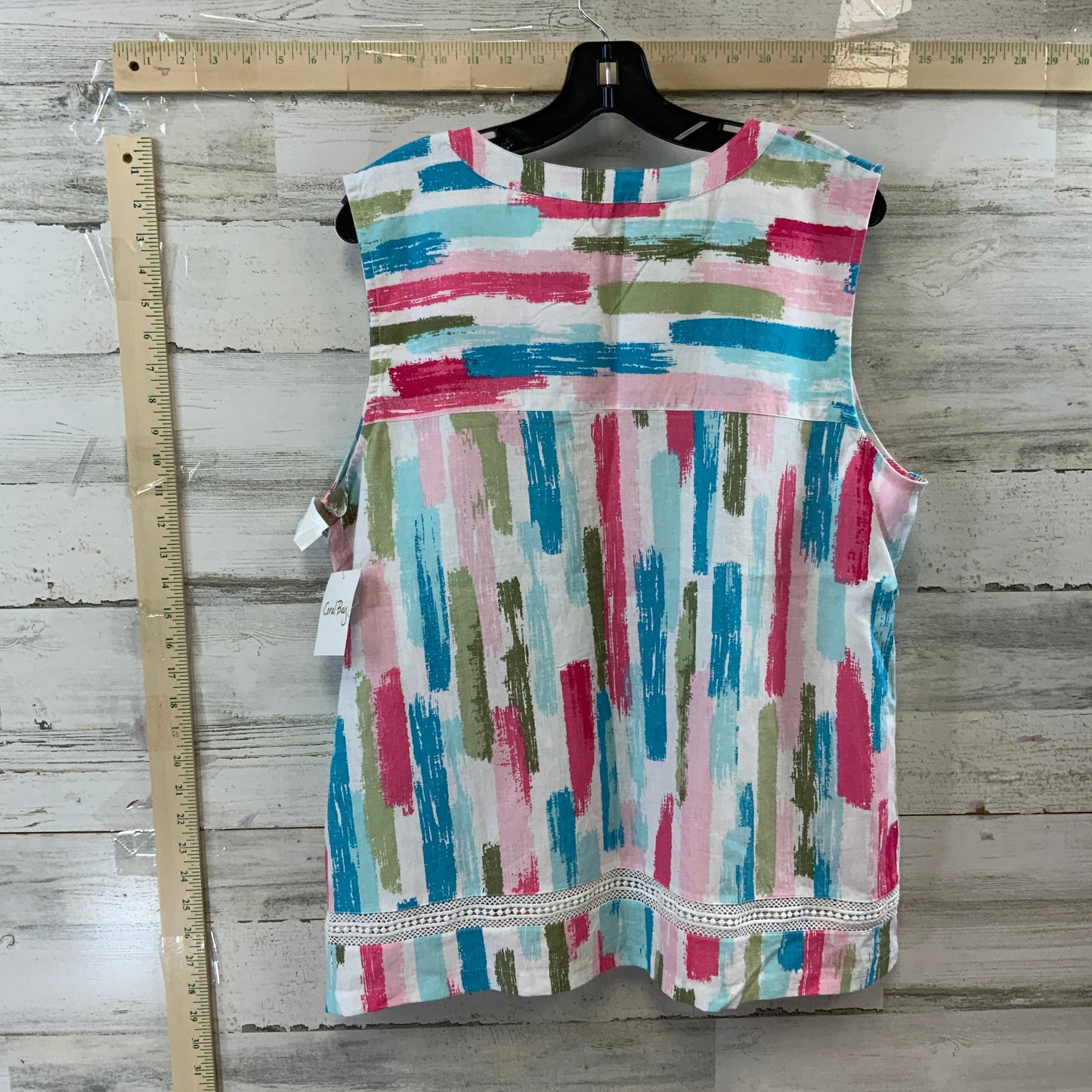 Top Sleeveless By Coral Bay  Size: M
