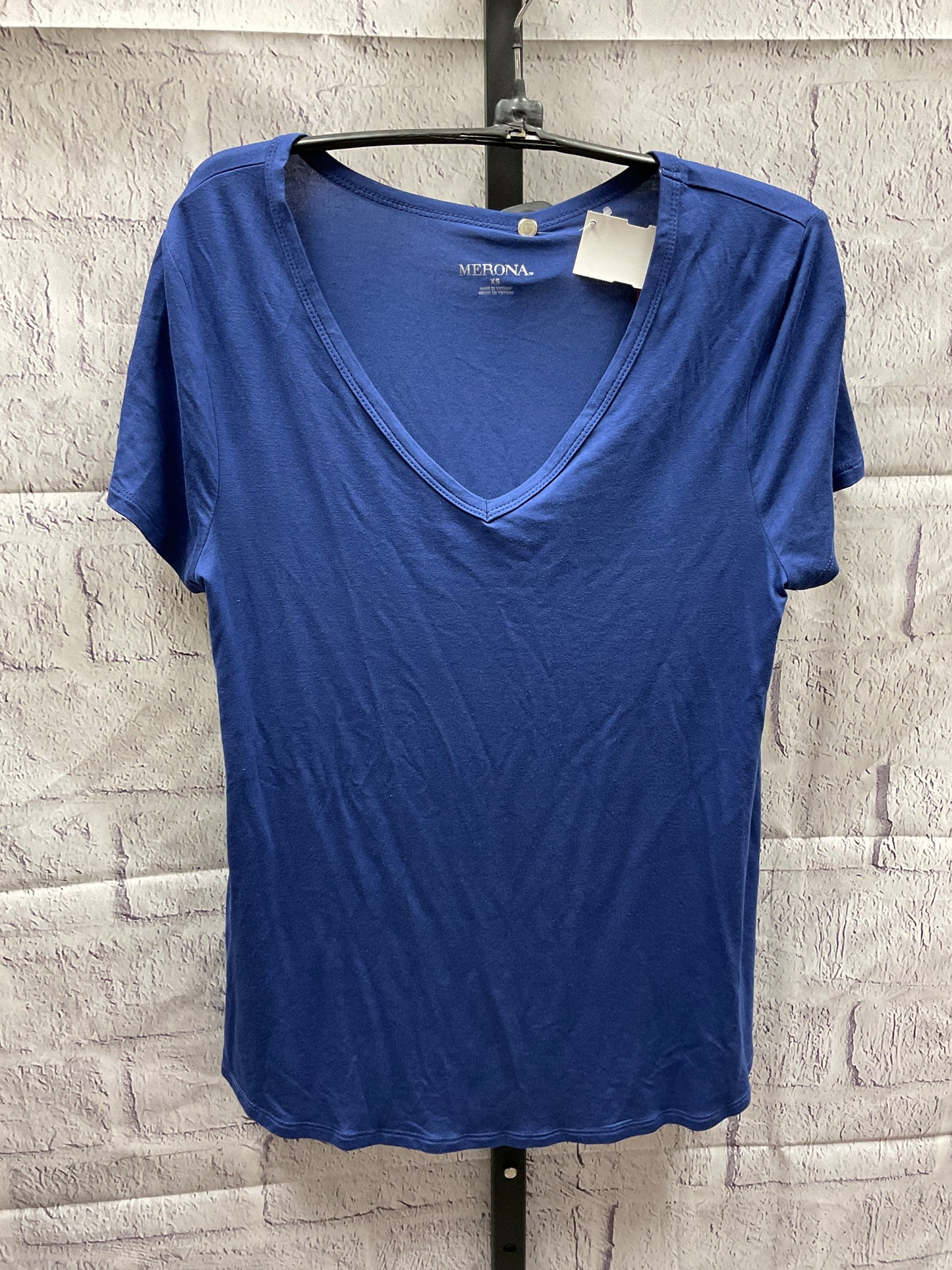 Top Short Sleeve Basic By Merona  Size: Xs