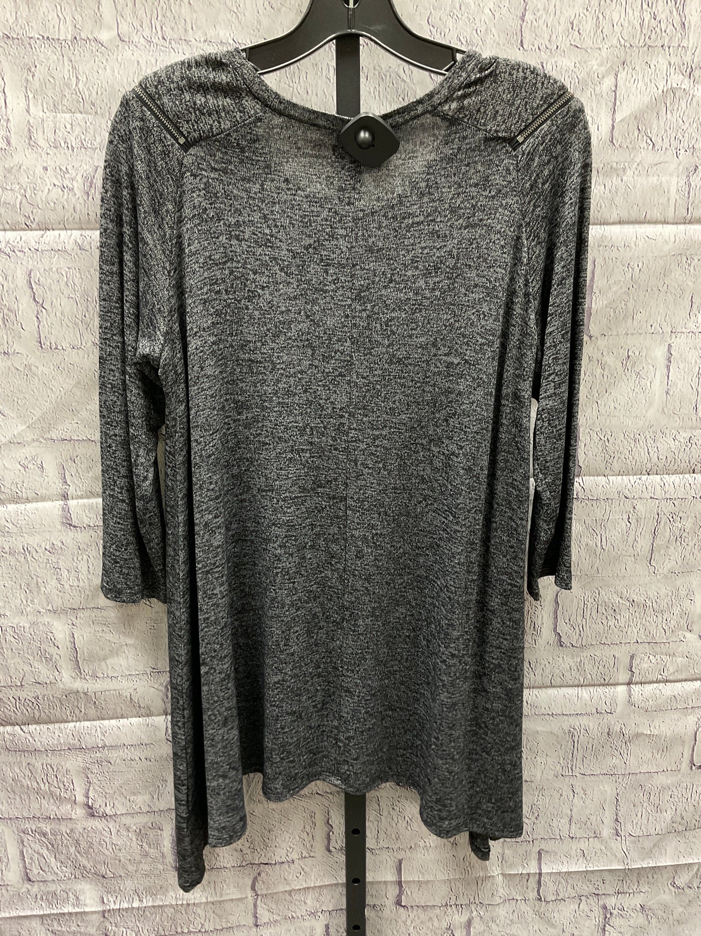 Top Long Sleeve By Maurices  Size: Xl