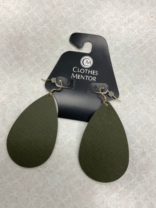 Earrings Dangle/drop By Clothes Mentor  Size: 02 Piece Set