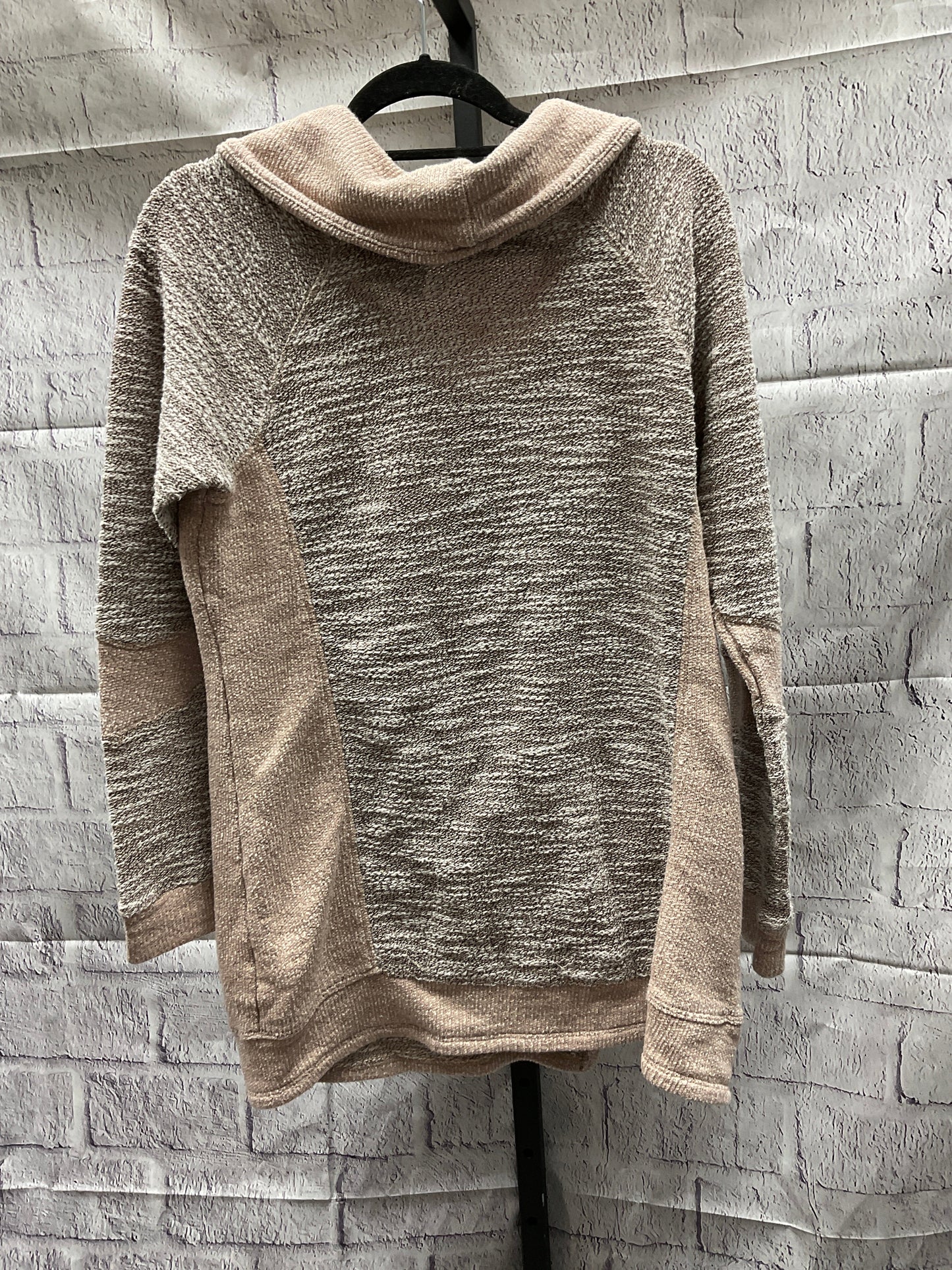 Top Long Sleeve By Maurices  Size: Xl