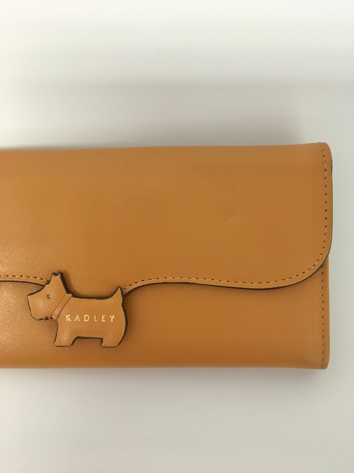 Wallet By Radley London  Size: Small