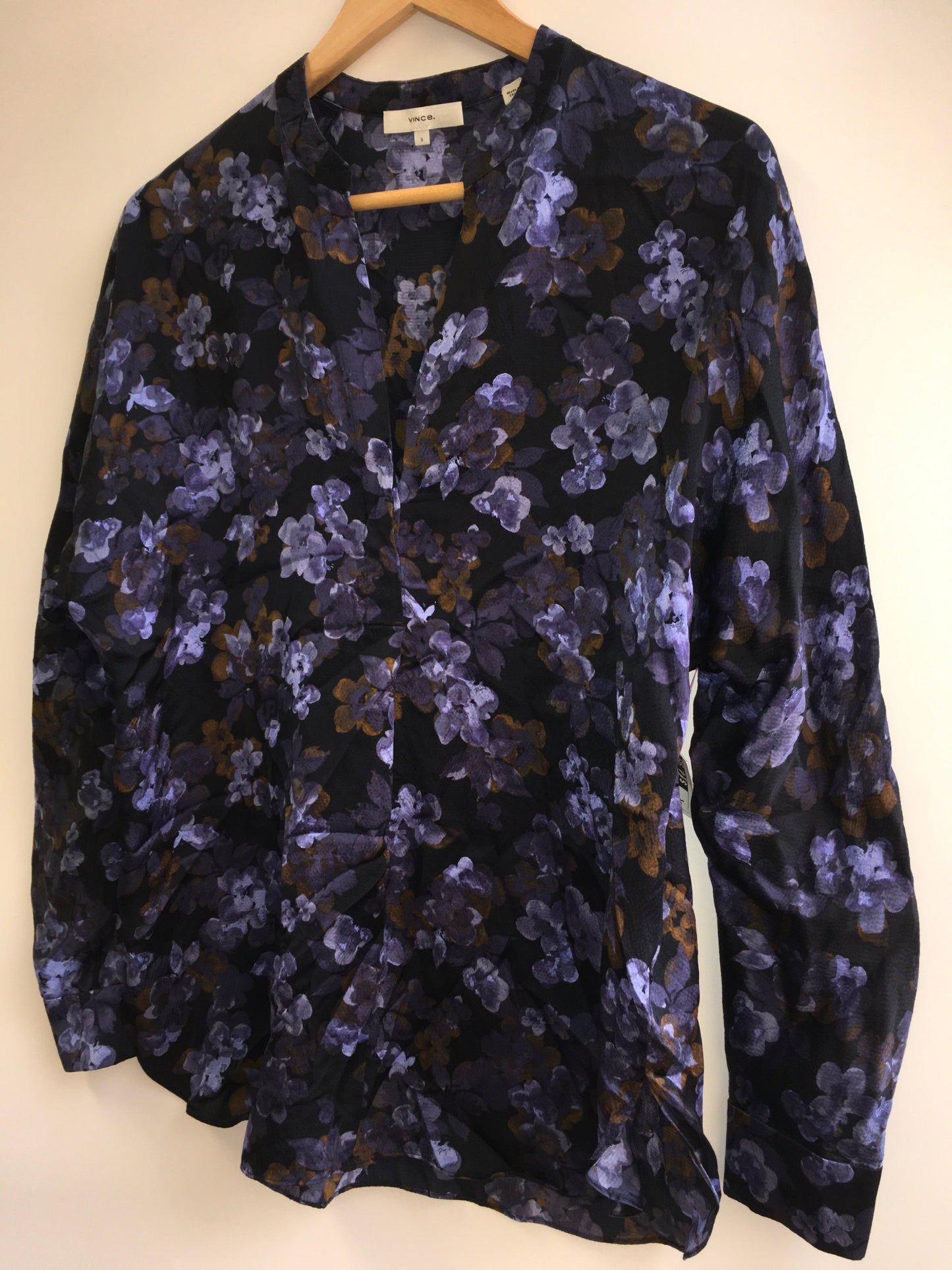 Top Long Sleeve By Vince  Size: S