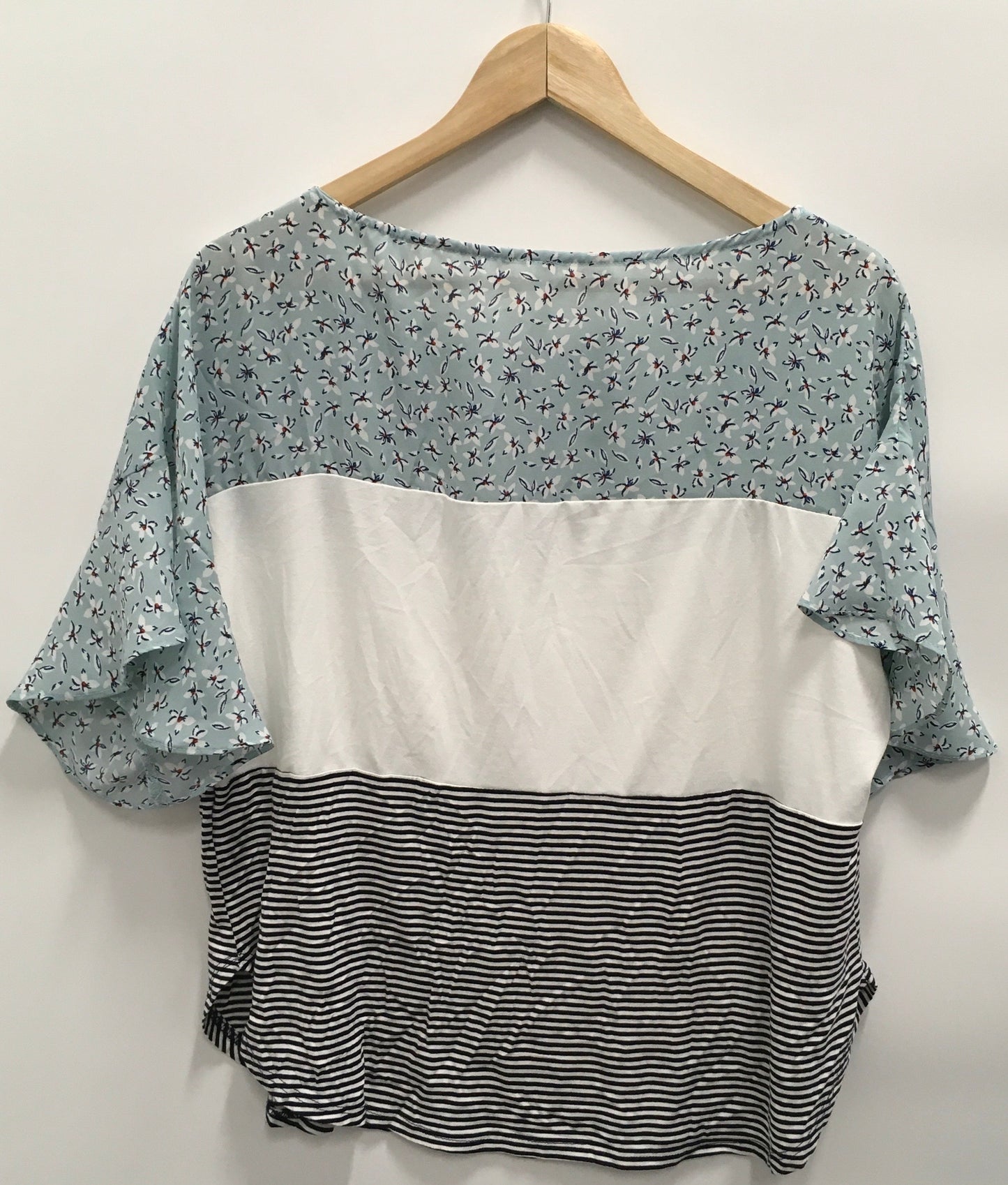 Top Short Sleeve By Emerald  Size: M