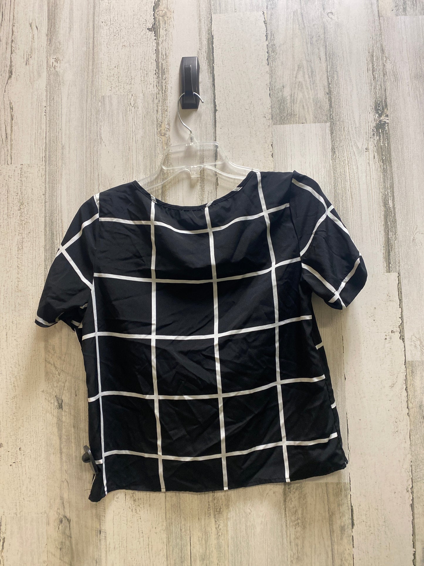 Top Short Sleeve By Shein  Size: S