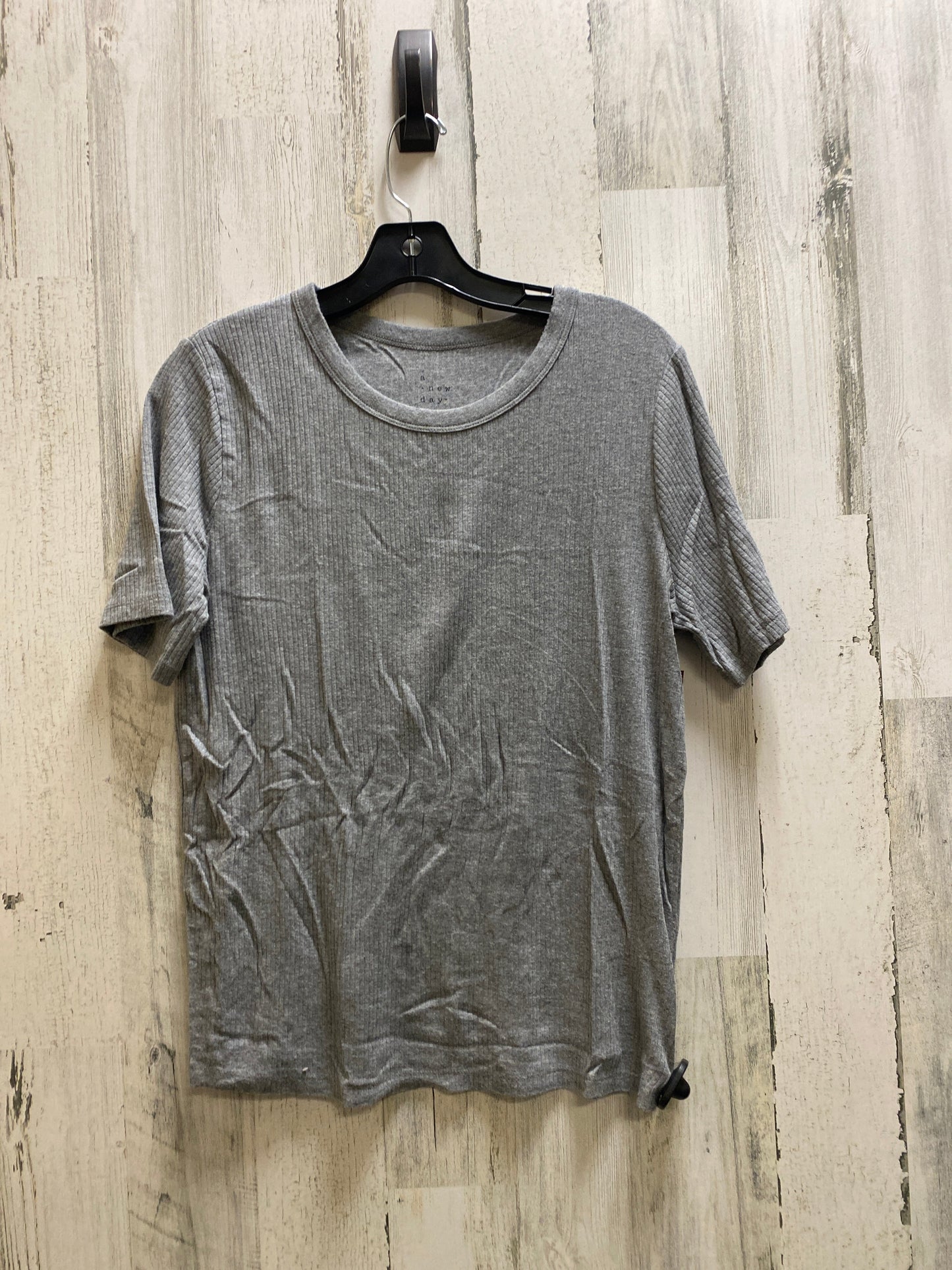 Top Short Sleeve By A New Day  Size: Xl