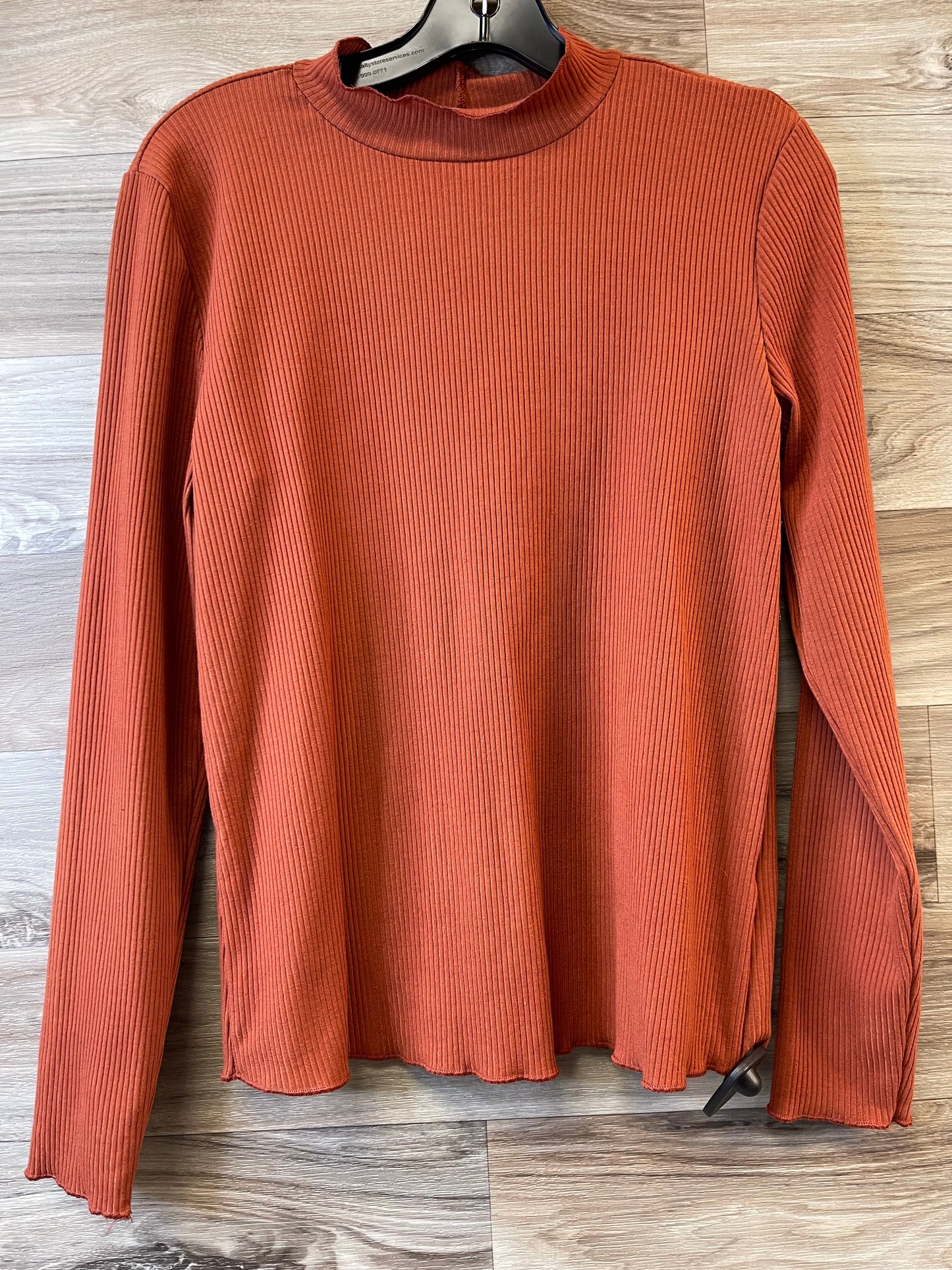 Top Long Sleeve Basic By Clothes Mentor  Size: M