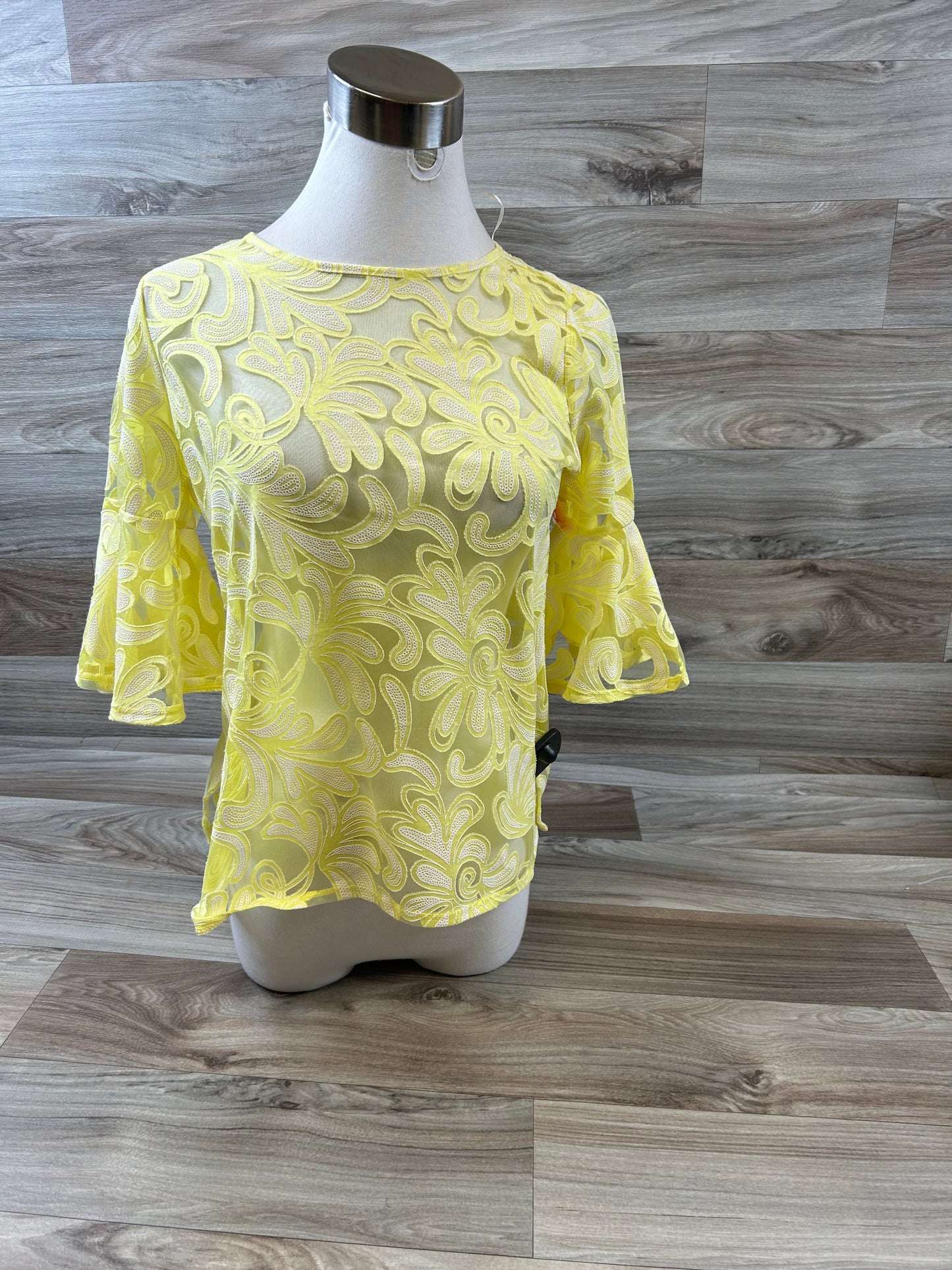 Top Short Sleeve By Ny Collection  Size: Petite   Small