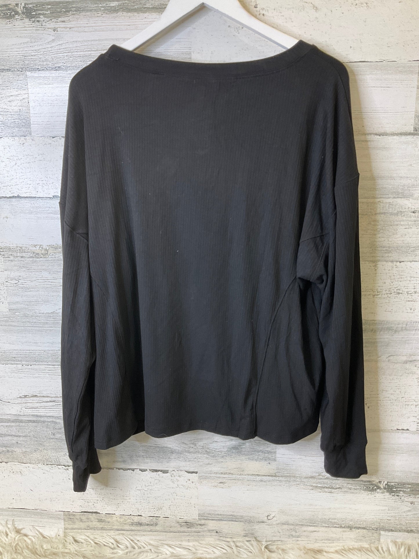 Top Long Sleeve By Ee Some  Size: L