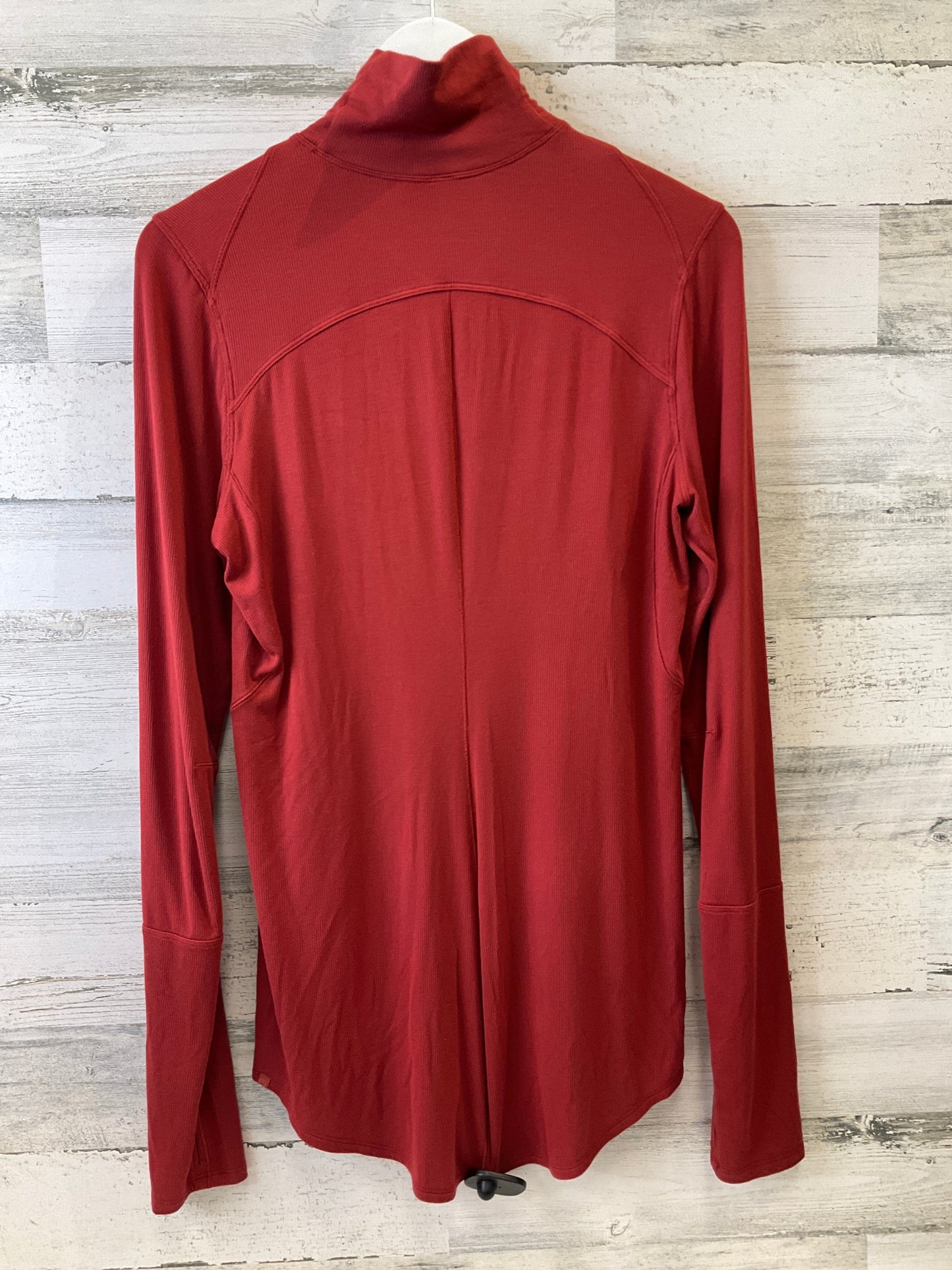 Athletic Top Long Sleeve Collar By Lululemon  Size: Xl