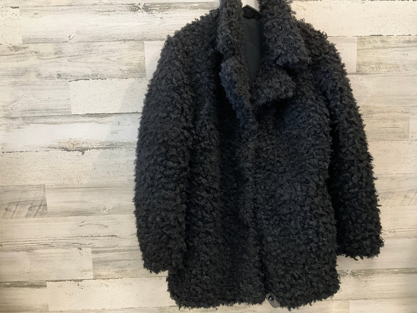 Coat Faux Fur & Sherpa By Clothes Mentor  Size: L