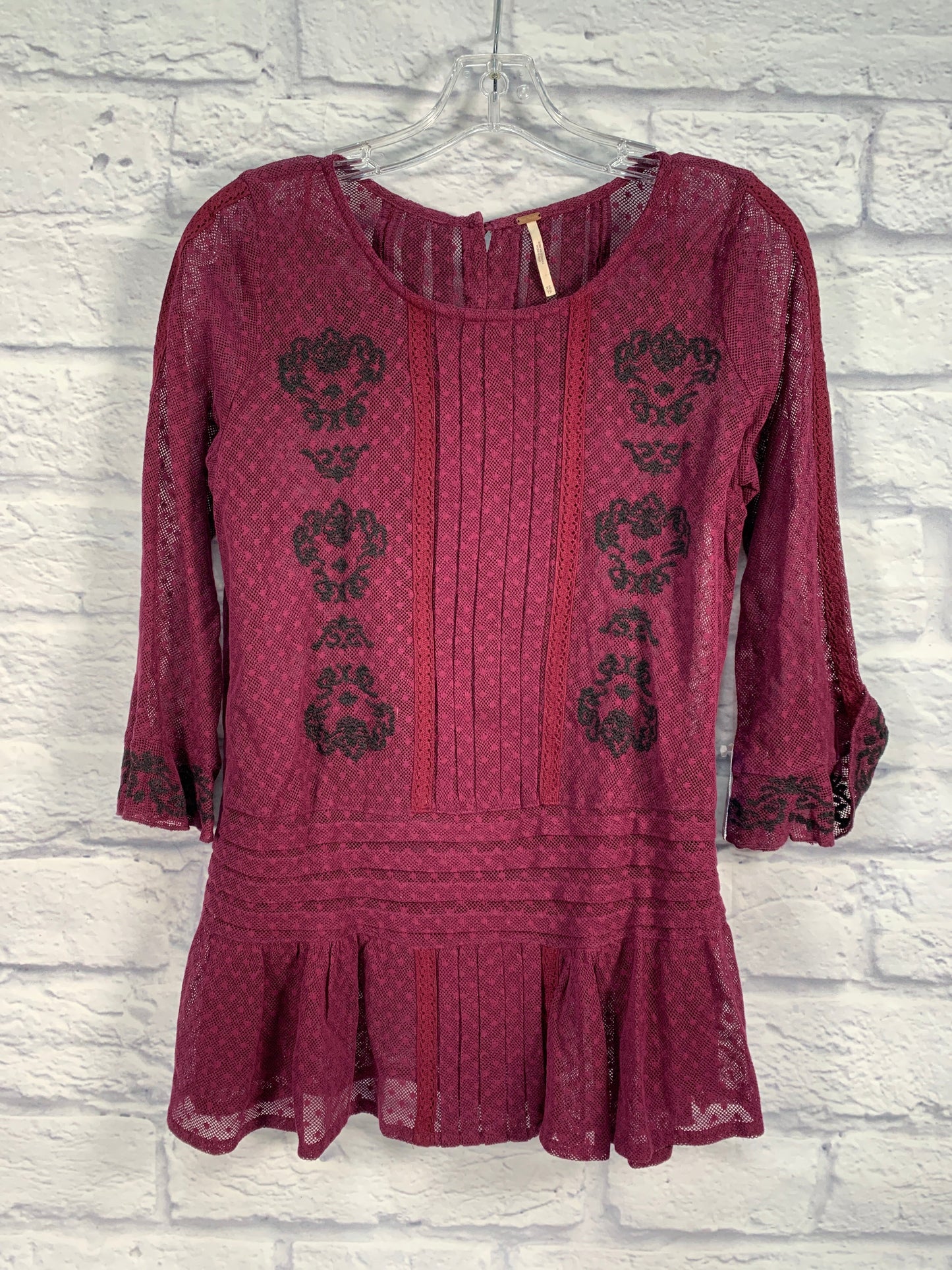 Top Long Sleeve By Free People  Size: Xs