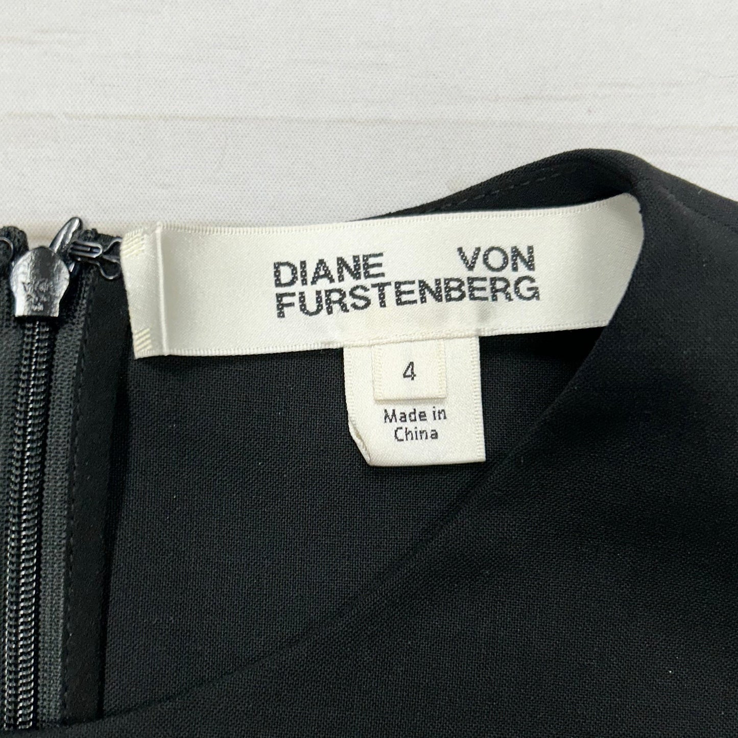 Dress Designer By Diane Von Furstenberg  Size: S