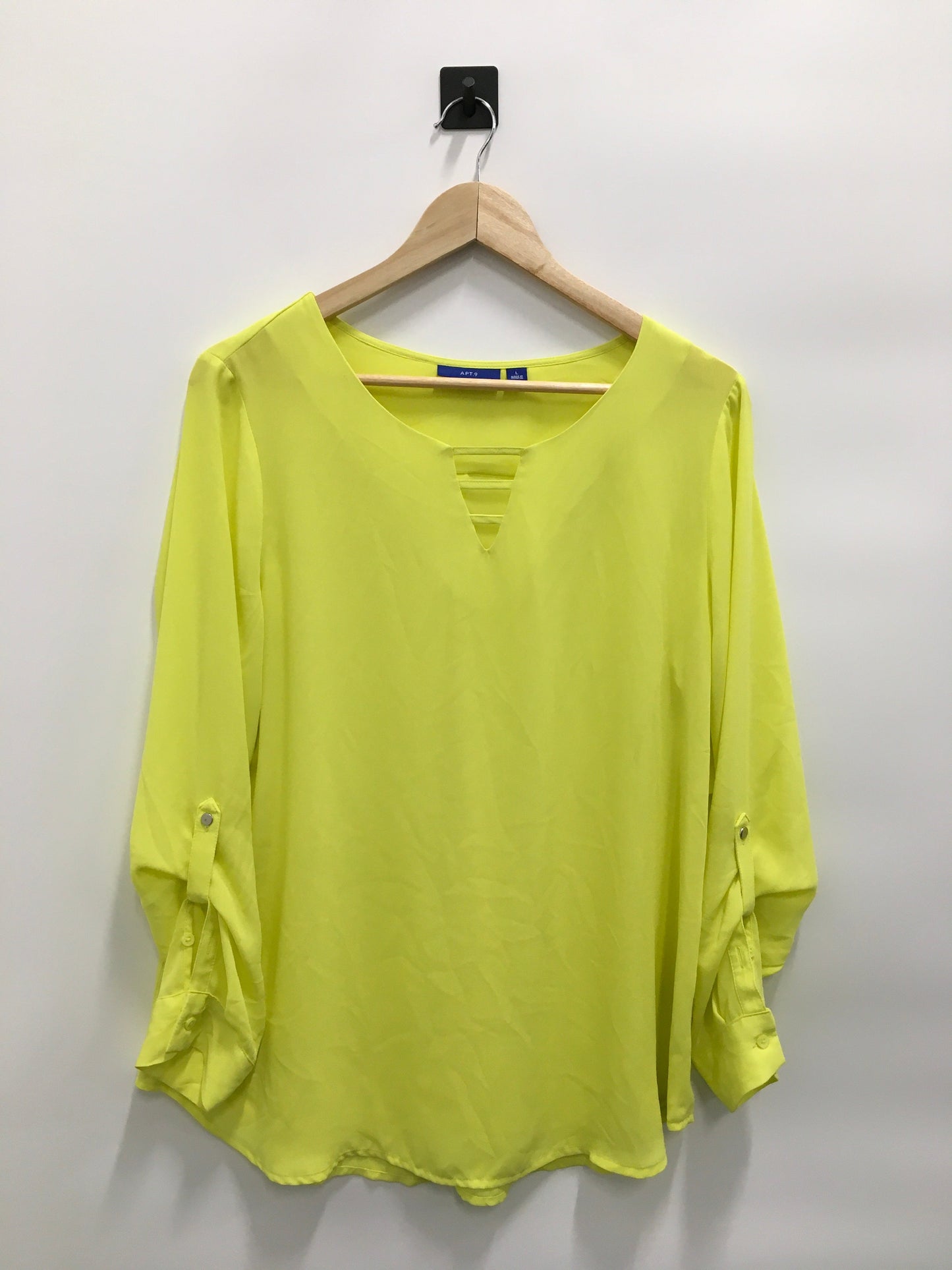 Top Long Sleeve By Apt 9  Size: L