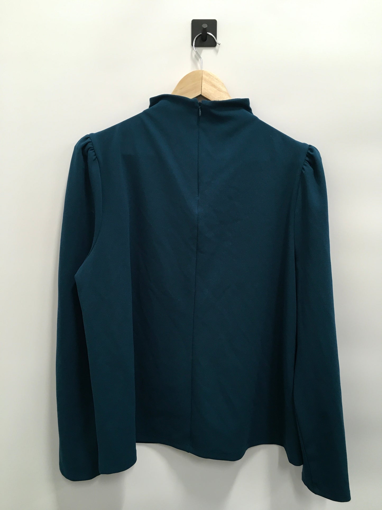 Top Long Sleeve By Ann Taylor  Size: Xl