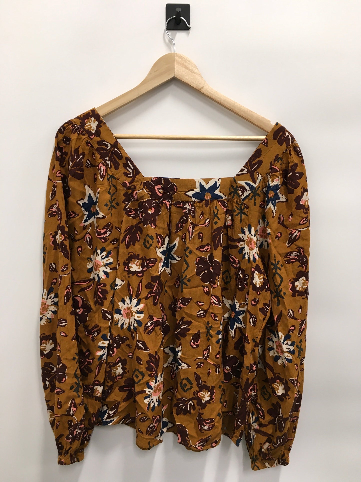 Top Long Sleeve By Sonoma  Size: M