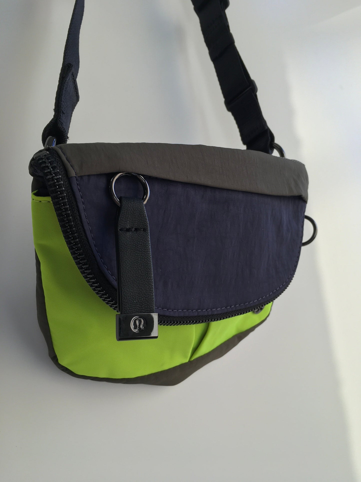 Crossbody By Lululemon  Size: Small