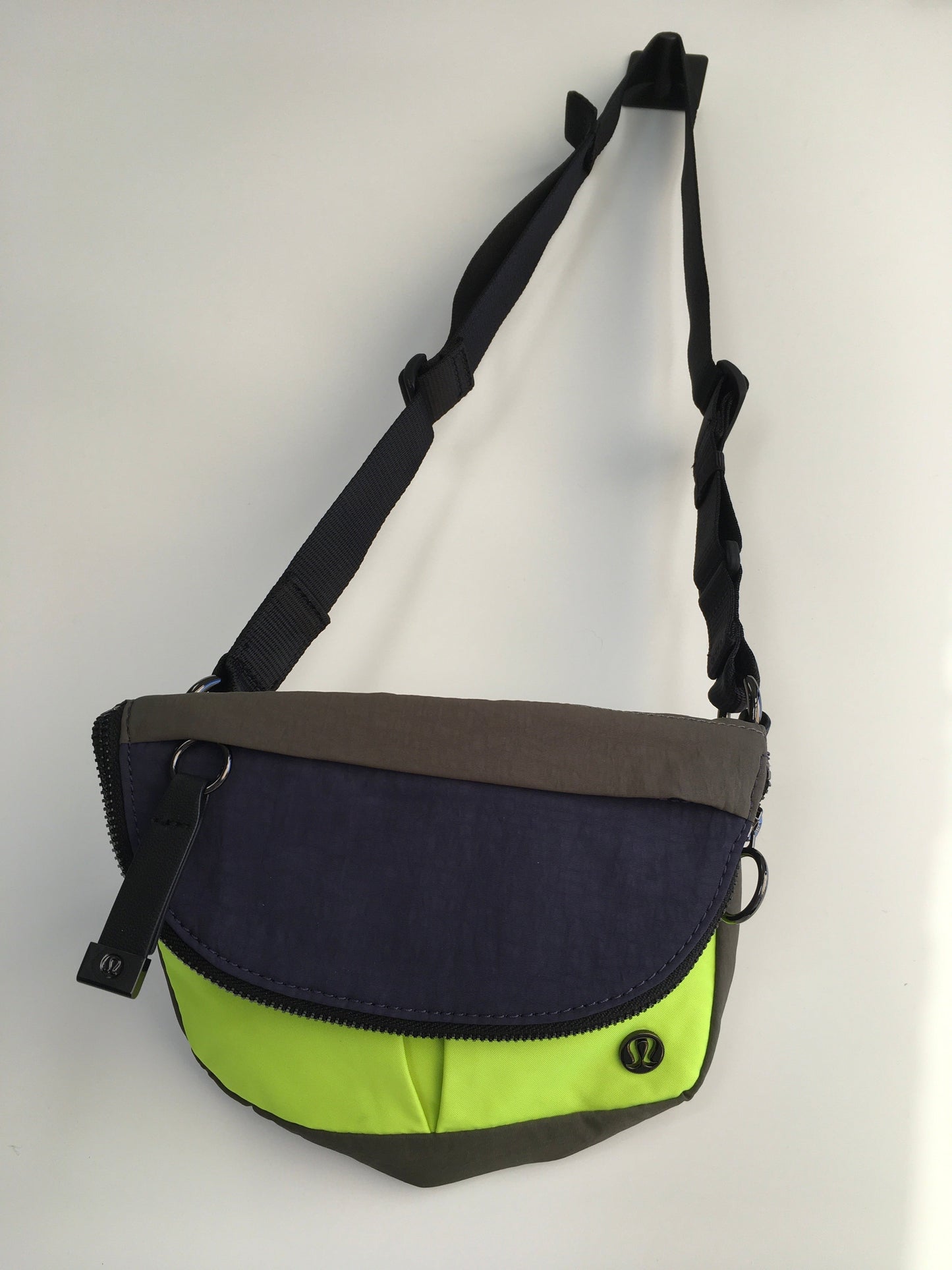 Crossbody By Lululemon  Size: Small