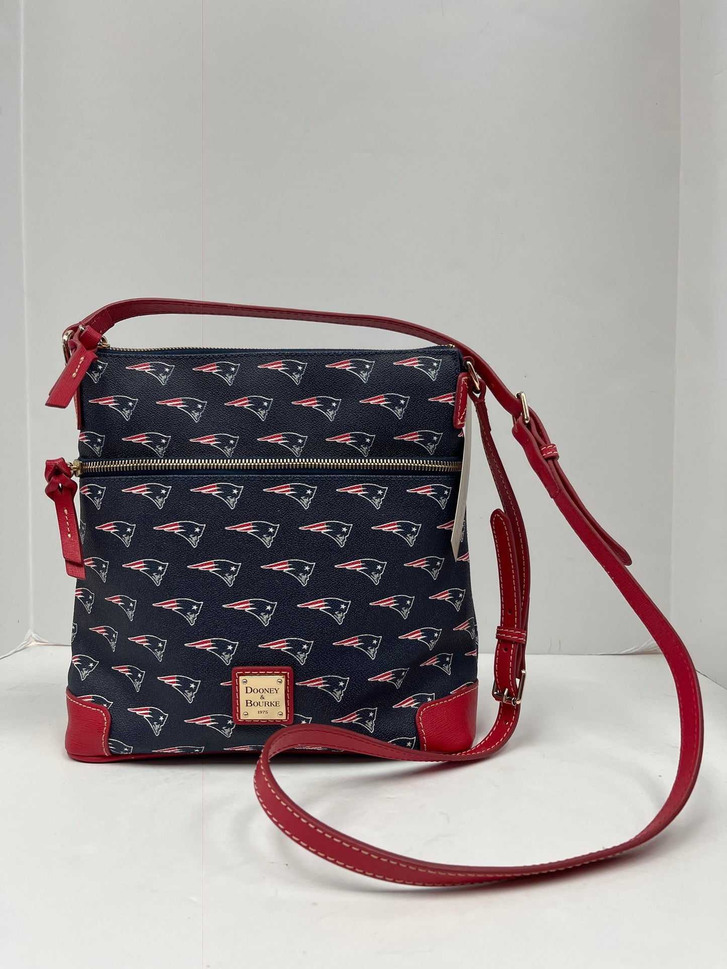 Crossbody Designer By Dooney And Bourke  Size: Large