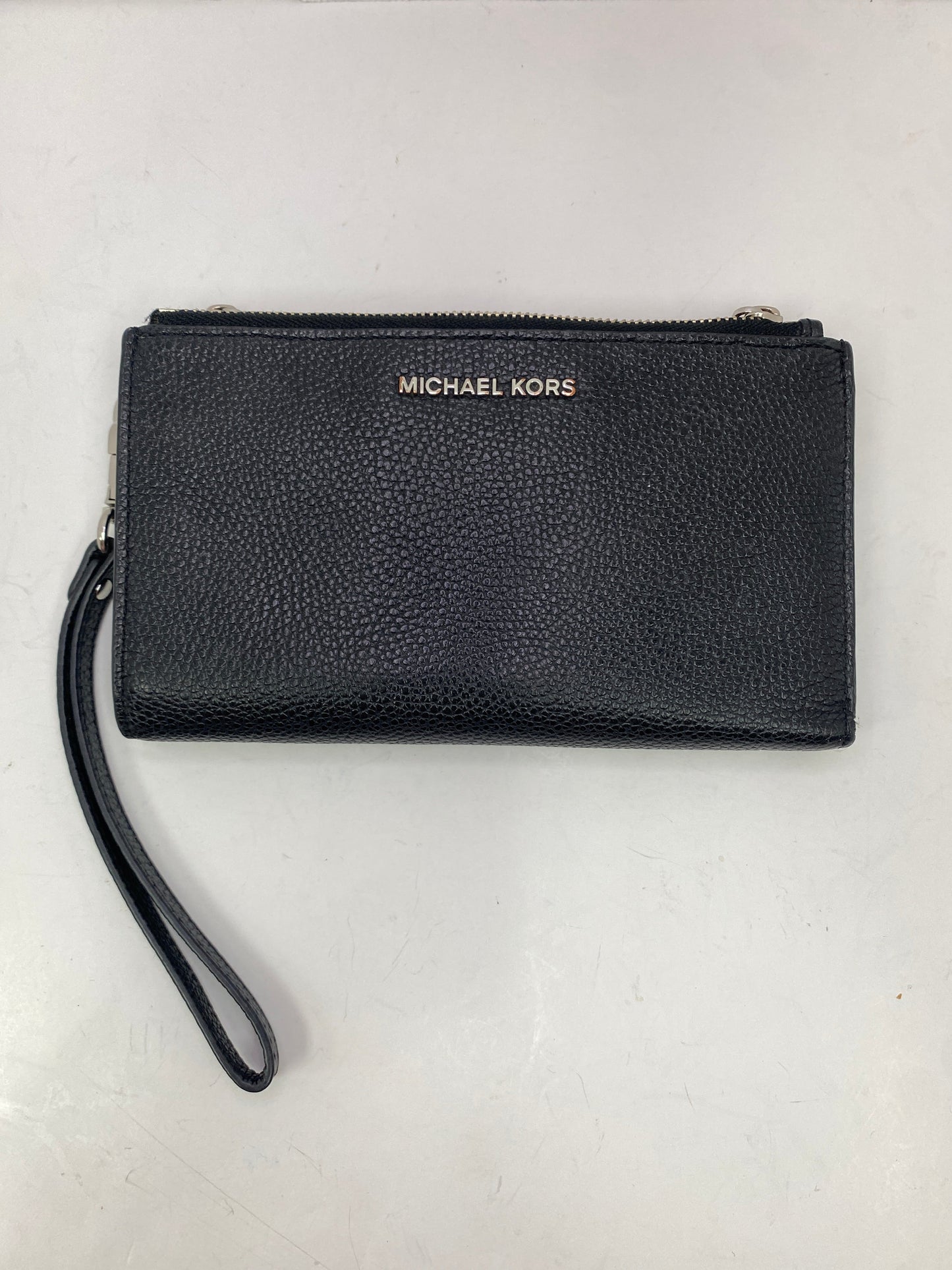 Wallet Designer By Michael Kors  Size: Large