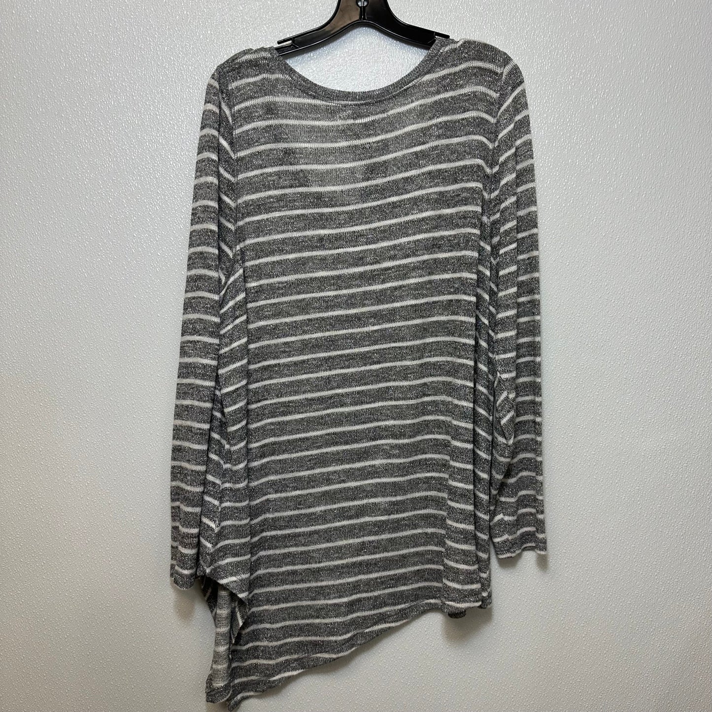 Top Long Sleeve By Lane Bryant  Size: 22womens