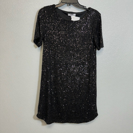 Dress Party Short By Clothes Mentor  Size: M