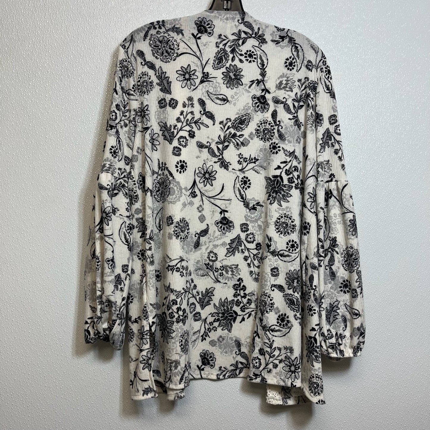 Kimono By Maurices  Size: L