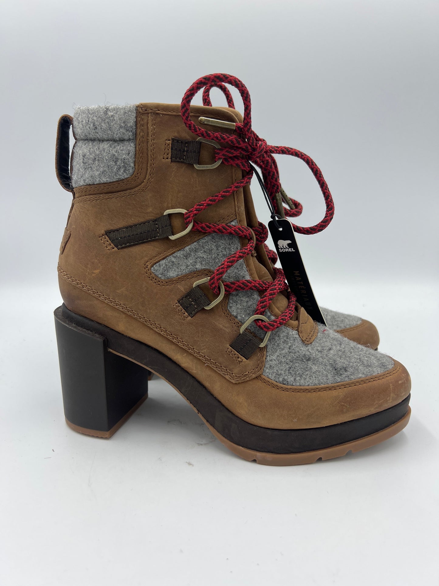 New! Shoes Designer By Sorel  Size: 7