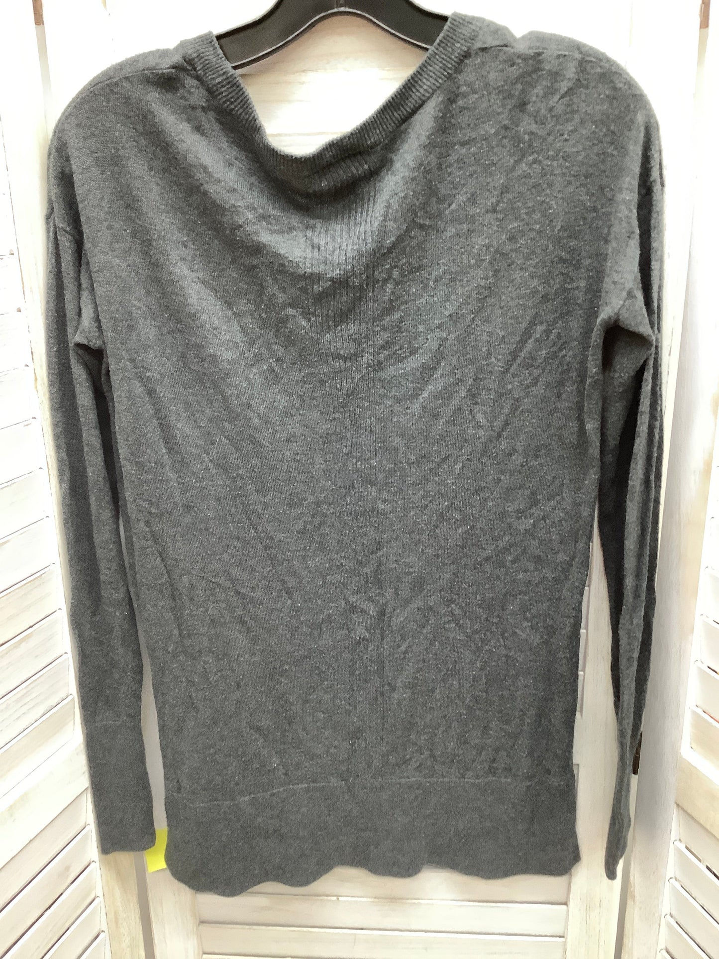Top Long Sleeve Basic By Clothes Mentor  Size: Xs