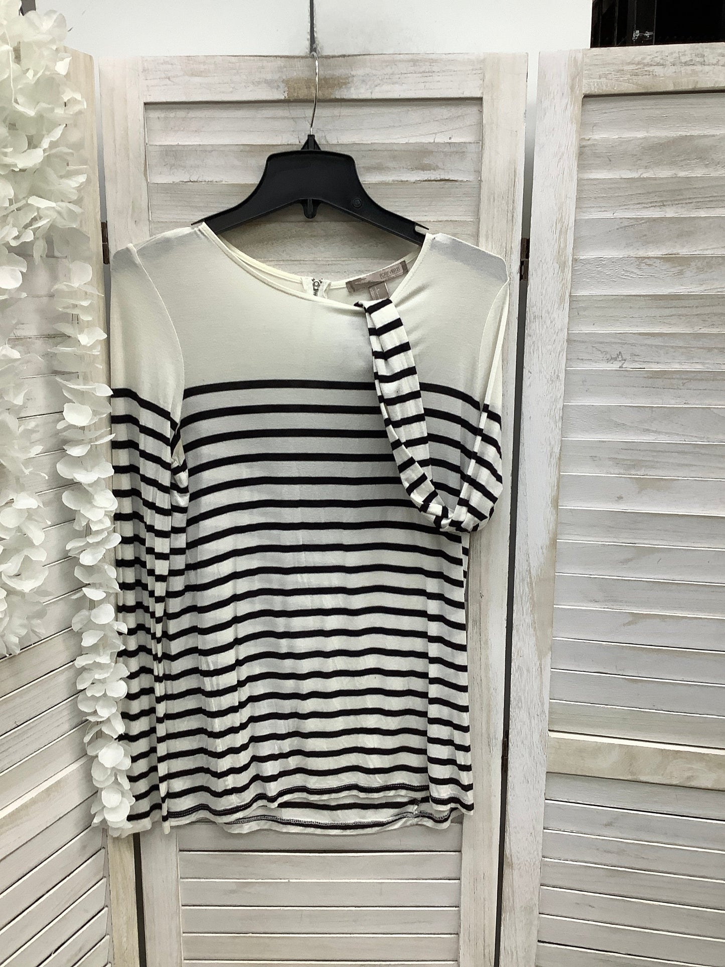 Top Long Sleeve Basic By Forever 21  Size: S