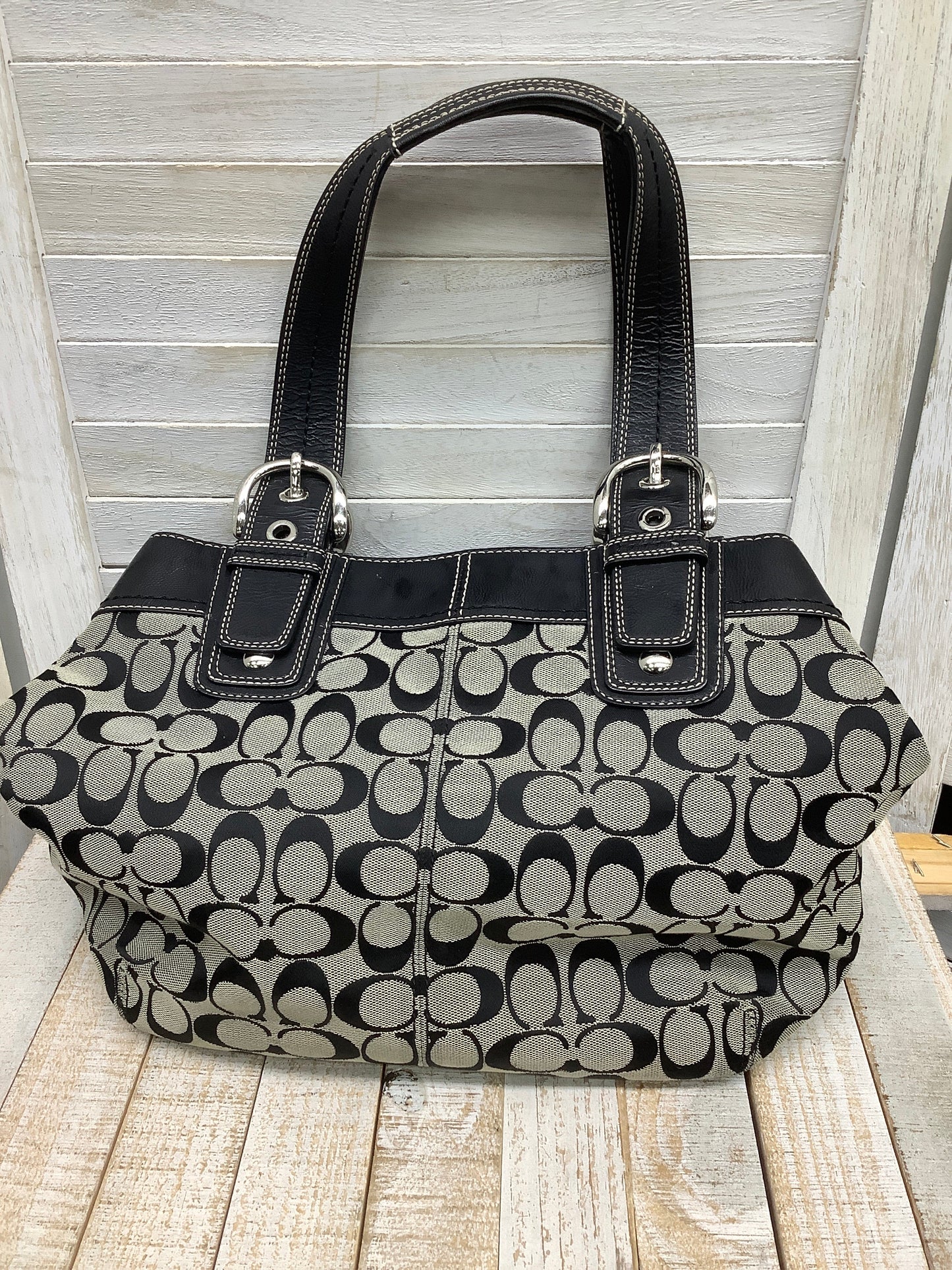 Handbag Designer By Coach  Size: Medium