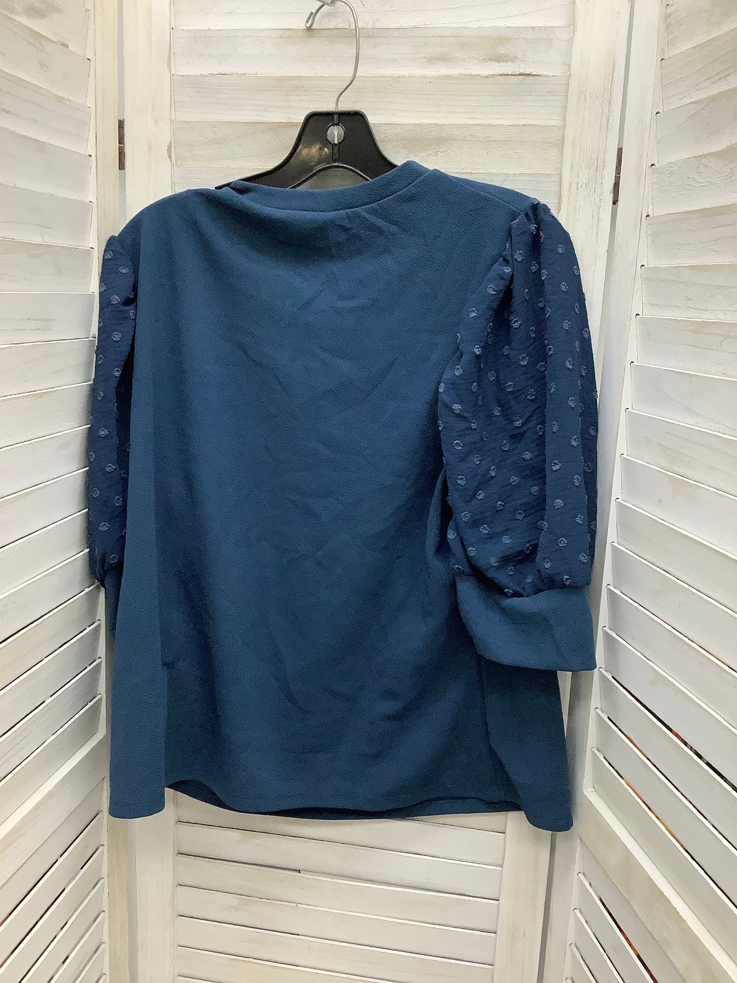 Top Short Sleeve By Lularoe  Size: Xl