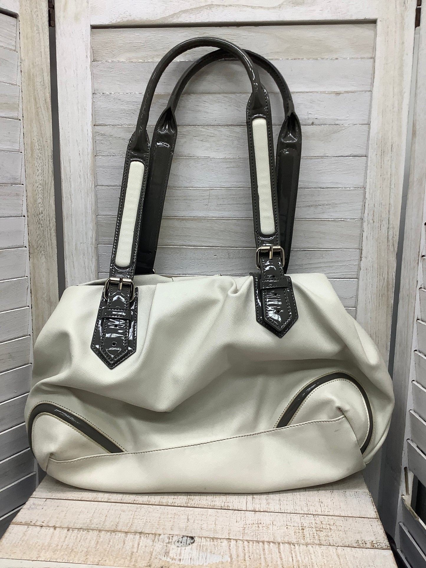 Handbag By Simply Vera  Size: Medium