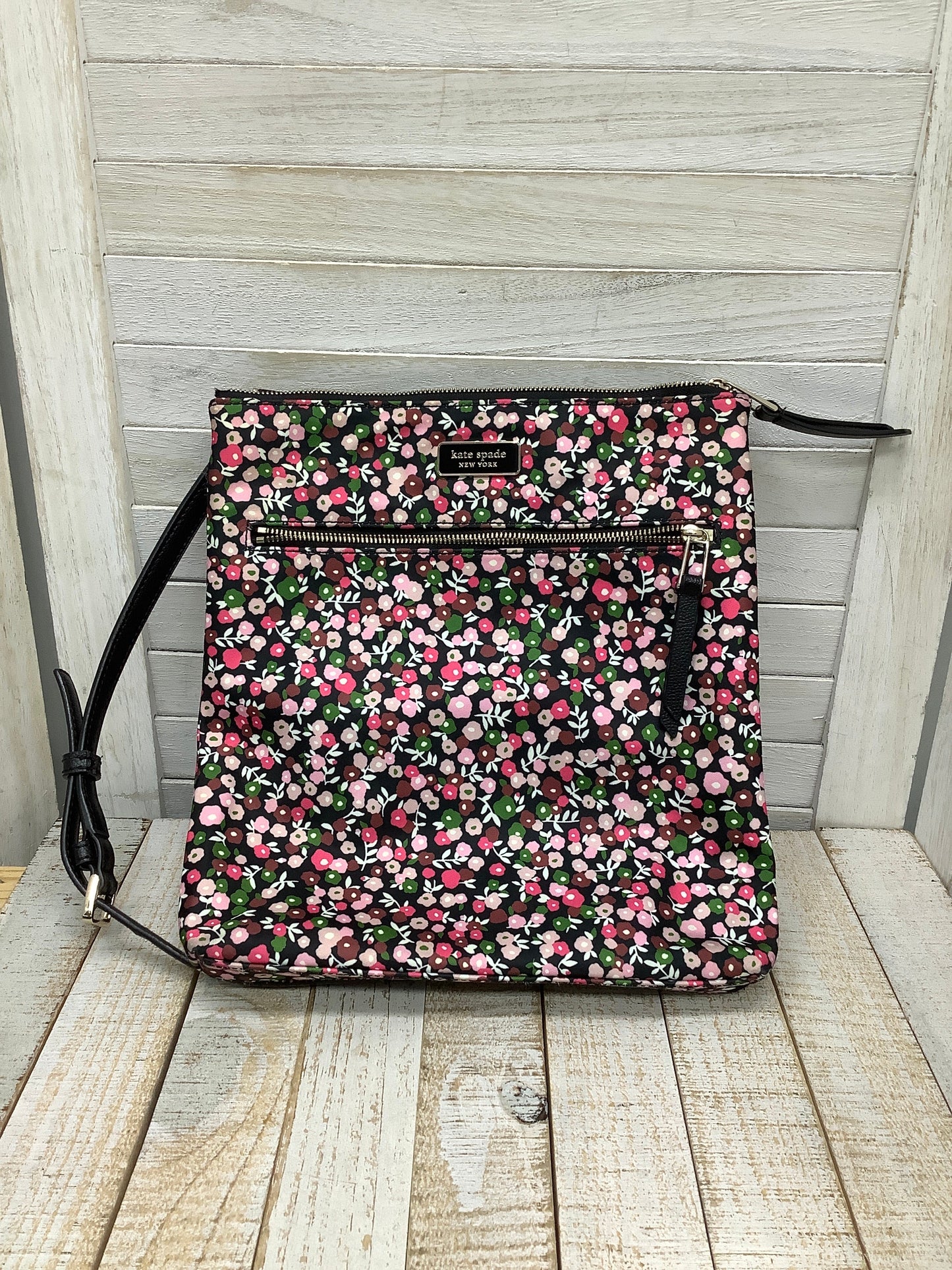 Crossbody Designer By Kate Spade  Size: Medium