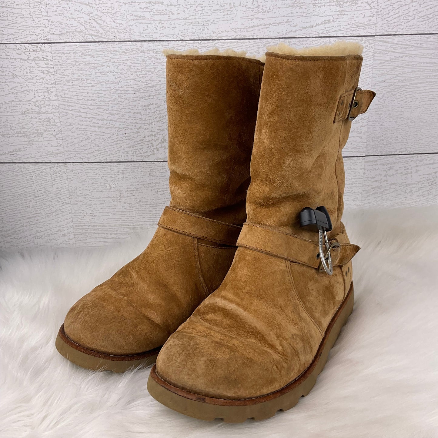 Boots Designer By Ugg  Size: 6