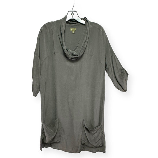 100% Silk Dress Casual Short By Fei  Size: 6
