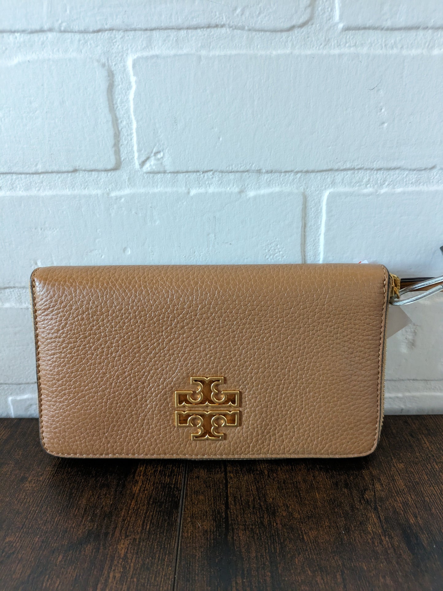 Wallet Designer By Tory Burch  Size: Large