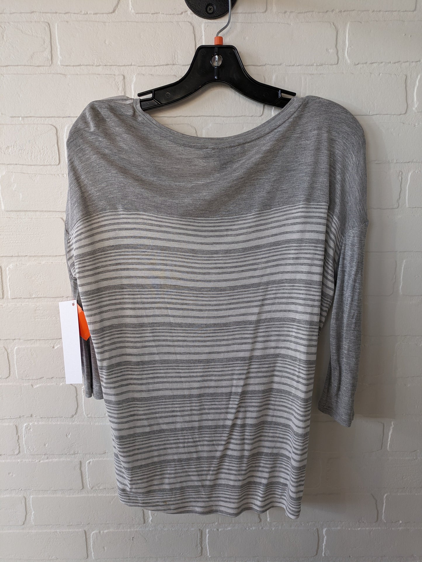 Top 3/4 Sleeve Basic By White House Black Market  Size: Xxs