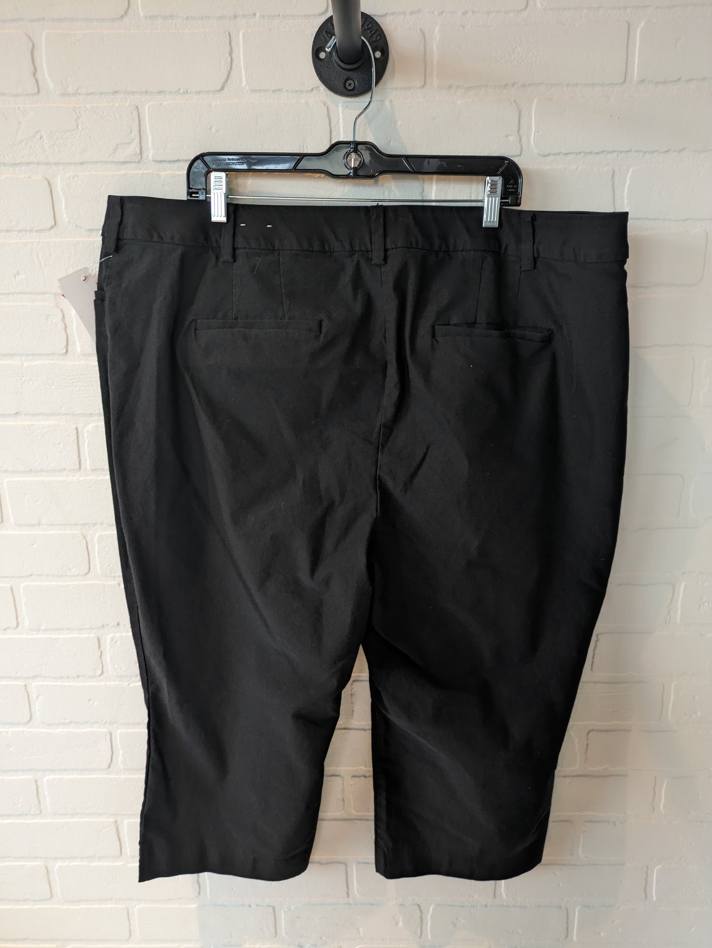 Pants Cropped By Lane Bryant  Size: 24