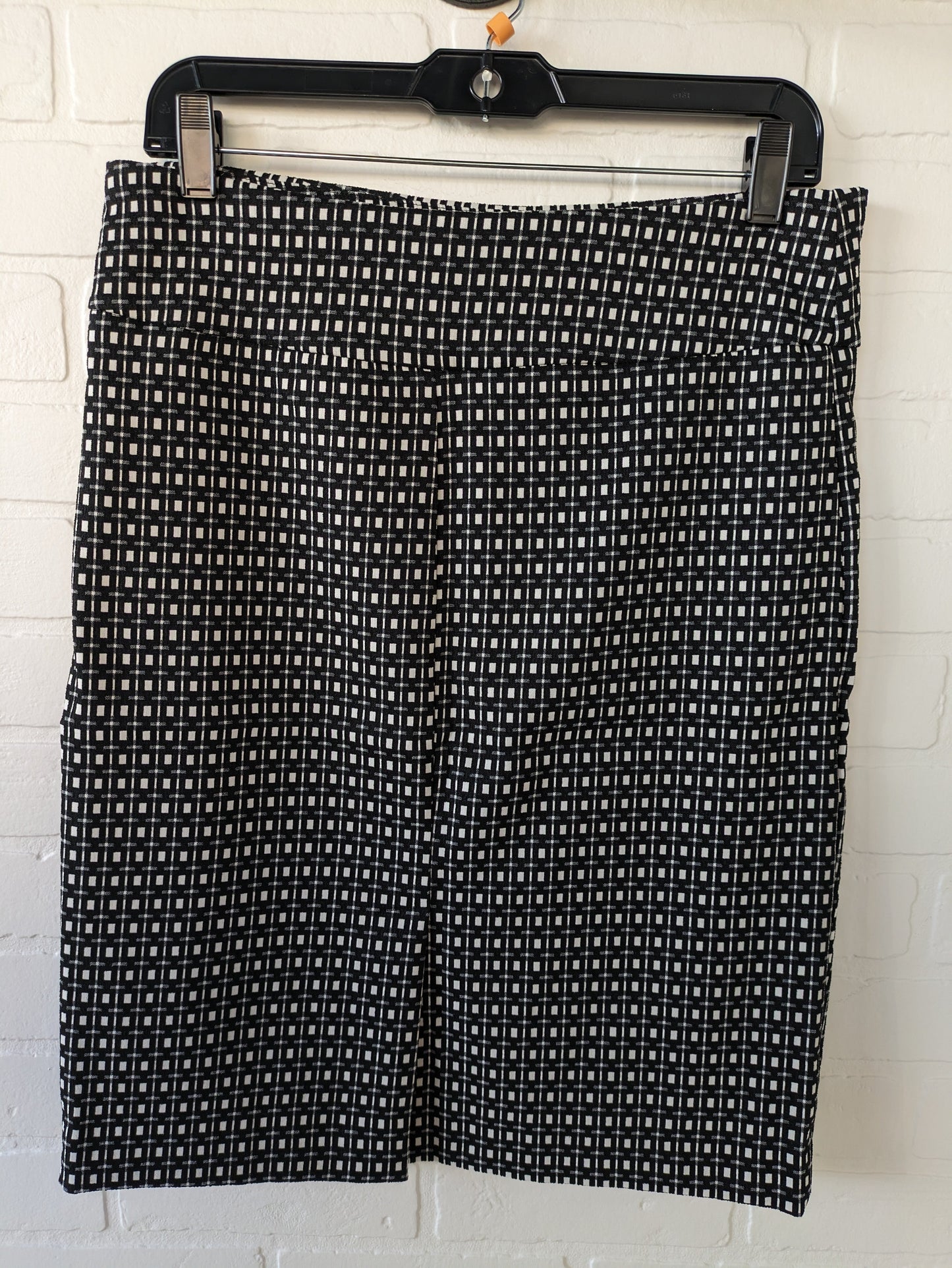 Skirt Midi By Clothes Mentor  Size: 12