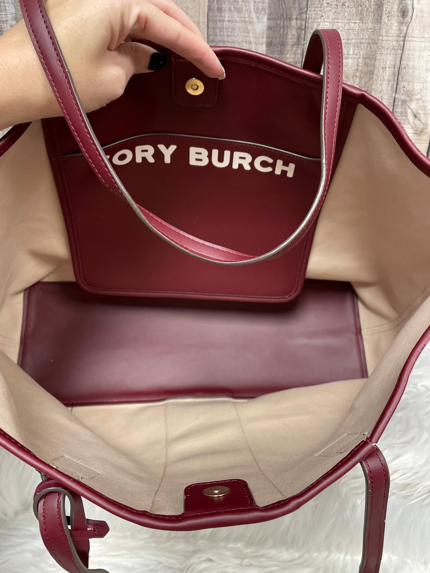 Tote Designer By Tory Burch  Size: Large