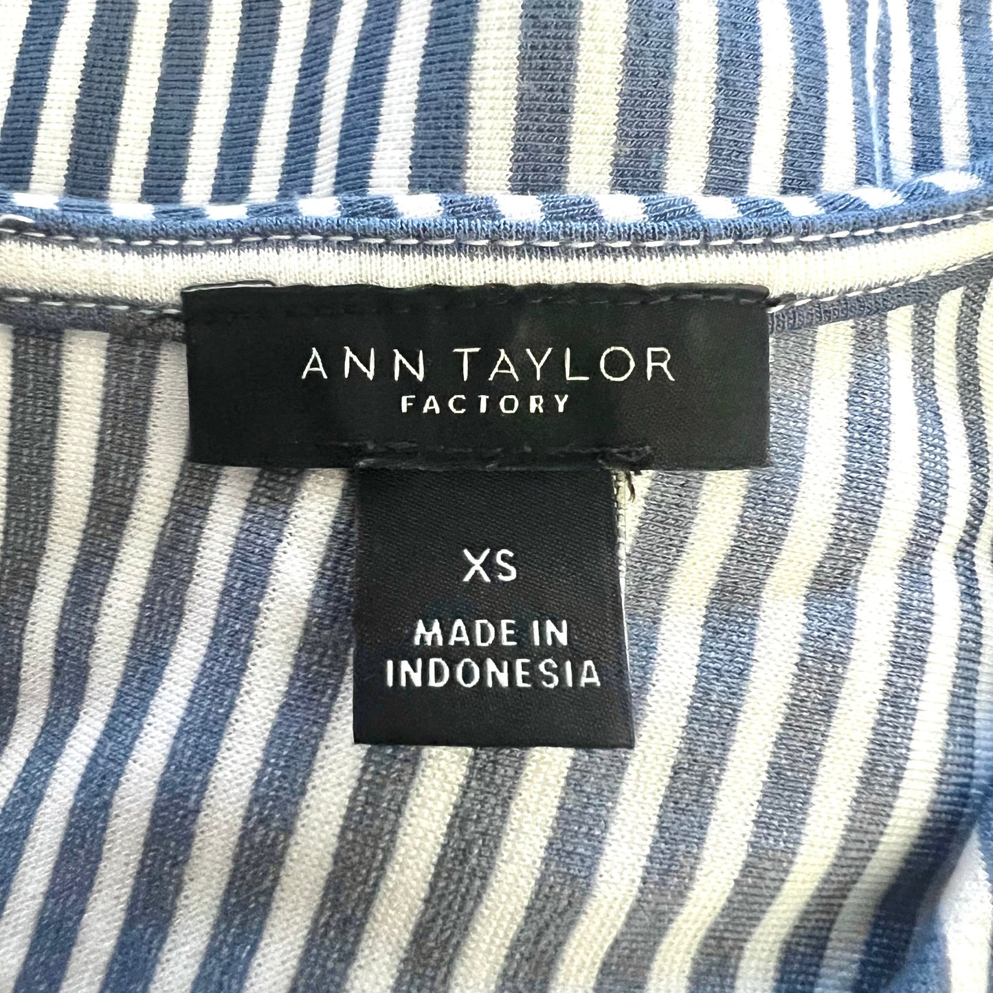 Top Short Sleeve By Ann Taylor  Size: Xs